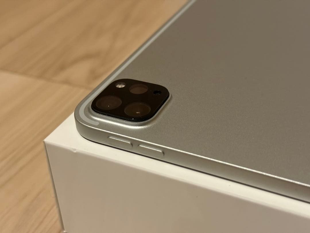 iPad Pro 12.9 第6世代 シルバー + キーボード + Pen