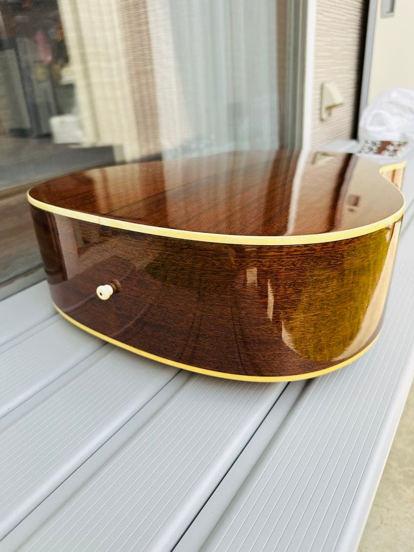 超美品ほぼ未使用Morris MD-251N アコースティックギター