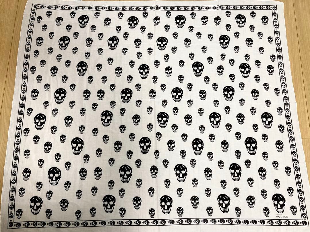 アレキサンダーマックイーン ストール