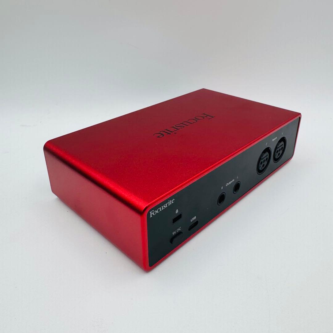 Focusrite Scarlett 2i2 第4世代オーディオインターフェース