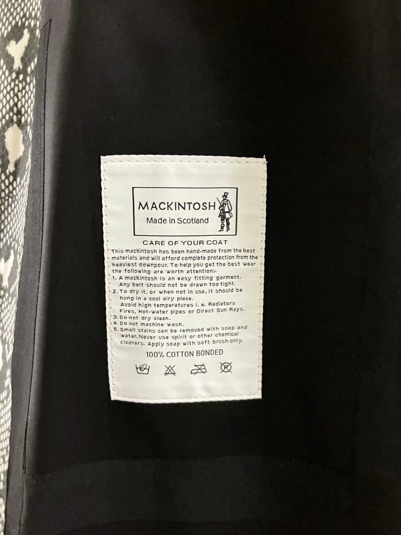 【MACKINTOSH×HYKE】パイソン柄 チェスター コート