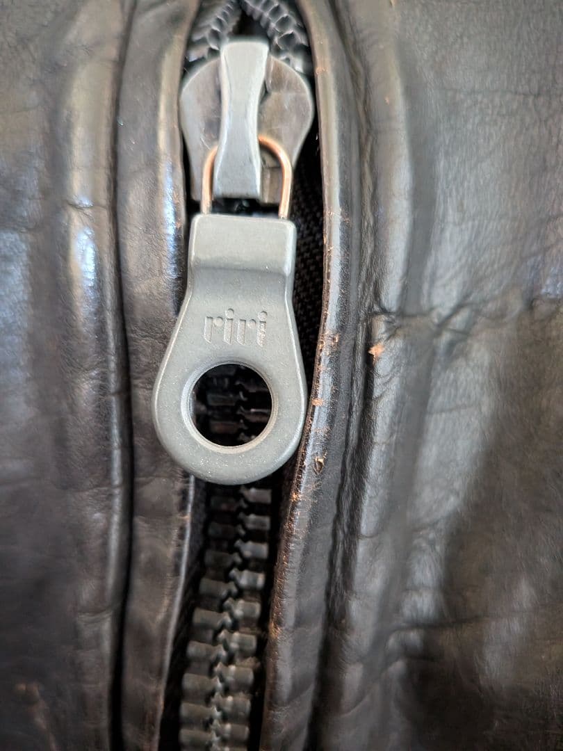 バックラッシュ　イサムカタヤマ　シングルライダース　カーフ　サイズS