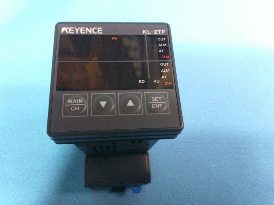 キーエンス　KEYENCE　PID温度調節ユニット　 KL-2TF 未使用品