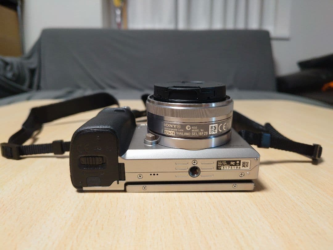 SONY α6000 ミラーレス一眼 シルバー