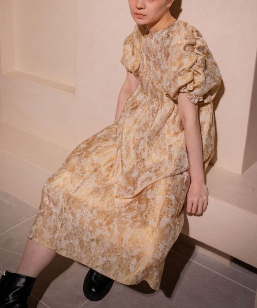 ANDRESD バブルスリーブジャガードドレス