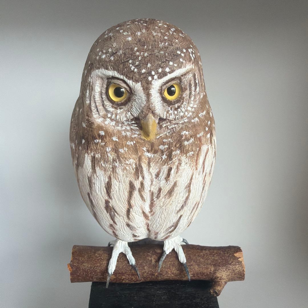 スズメフクロウ　木彫りの野鳥　 野鳥彫刻　バードカービング
