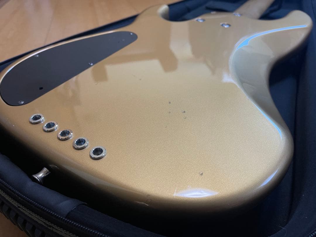 Xotic XP-1T 5弦　最初期型　ゴールド