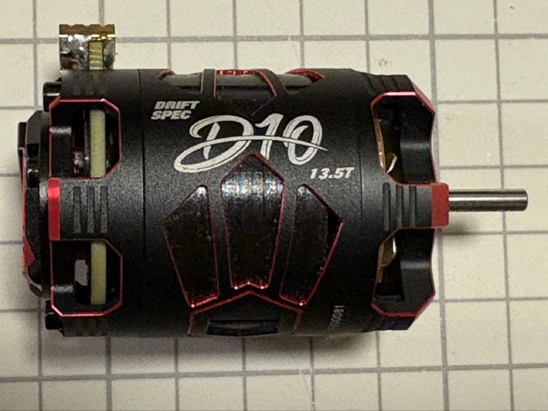 HOBBYWING XeRuN D10 ブラシレスモーター 13.5T(赤)