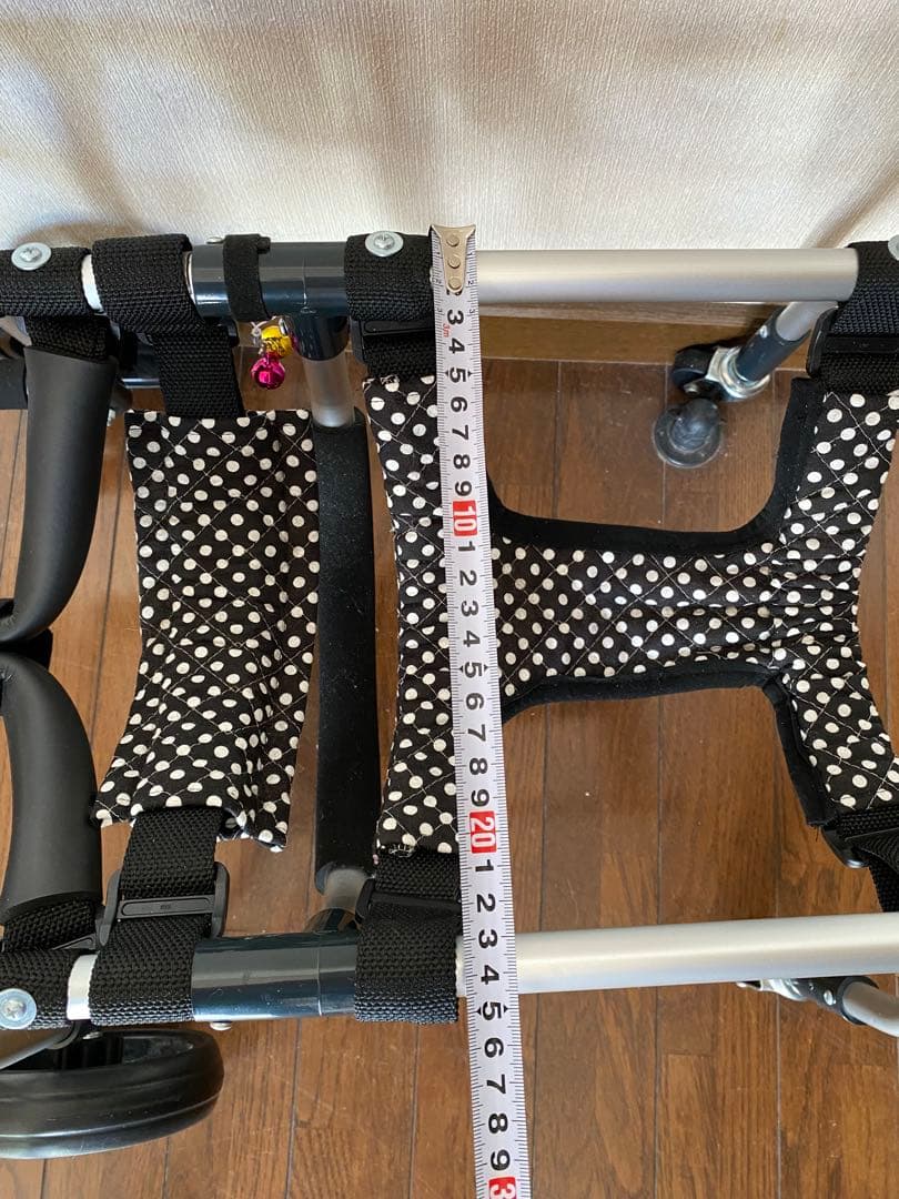 中型犬用車椅子　顎乗せ付き