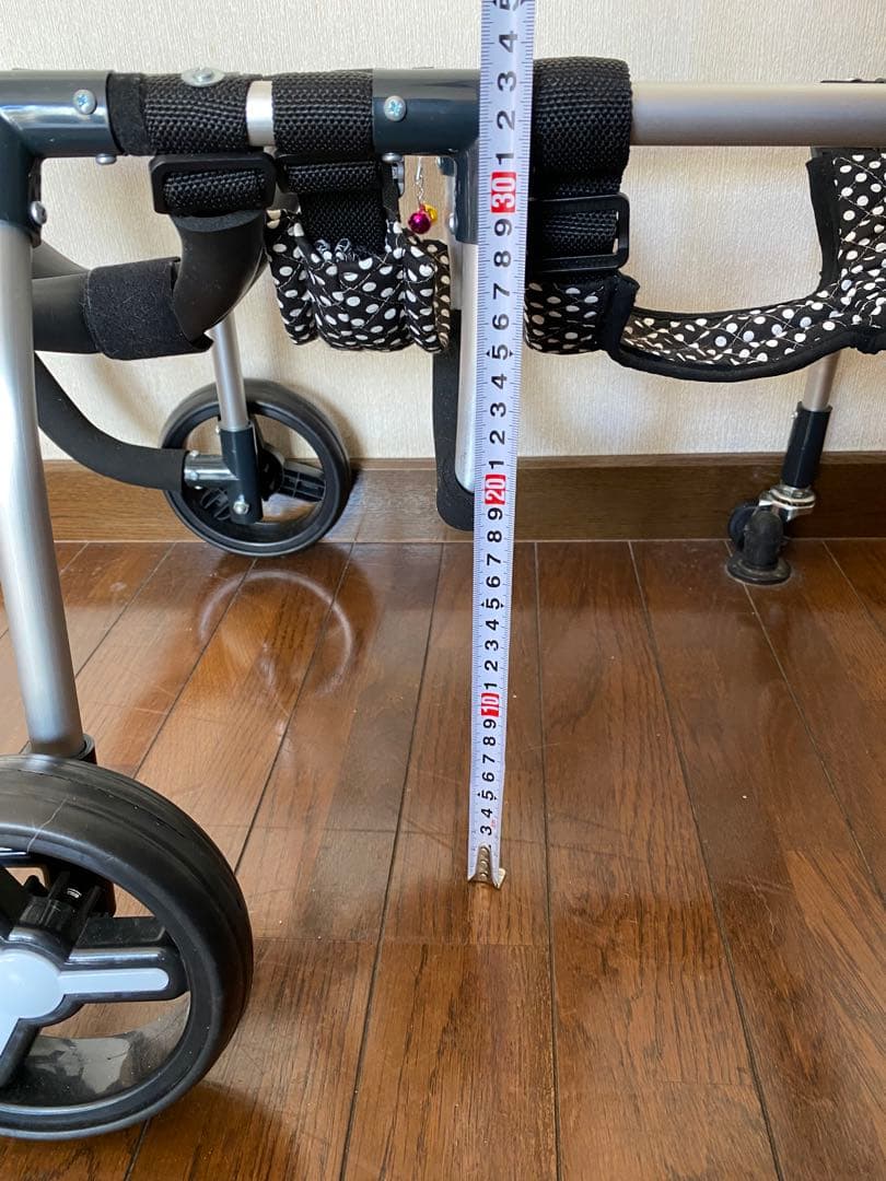 中型犬用車椅子　顎乗せ付き