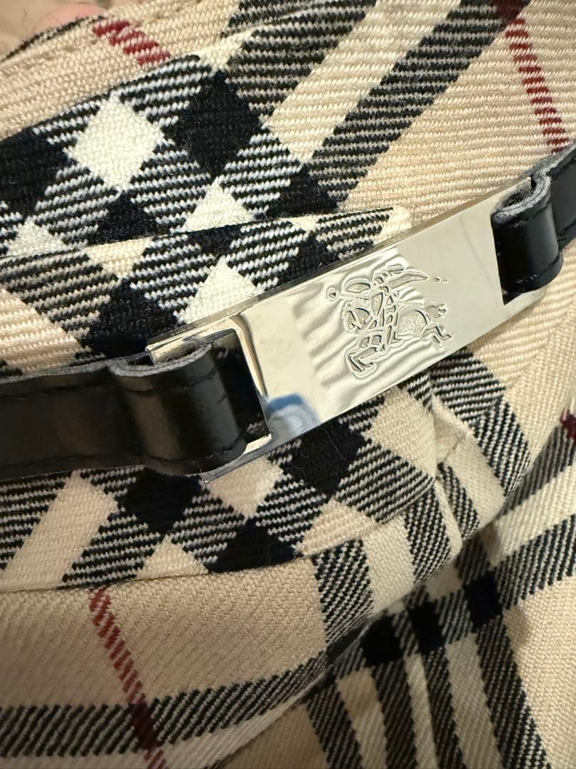 新品未使用　バーバリー　BURBERRY ベージュ　プリーツスカート