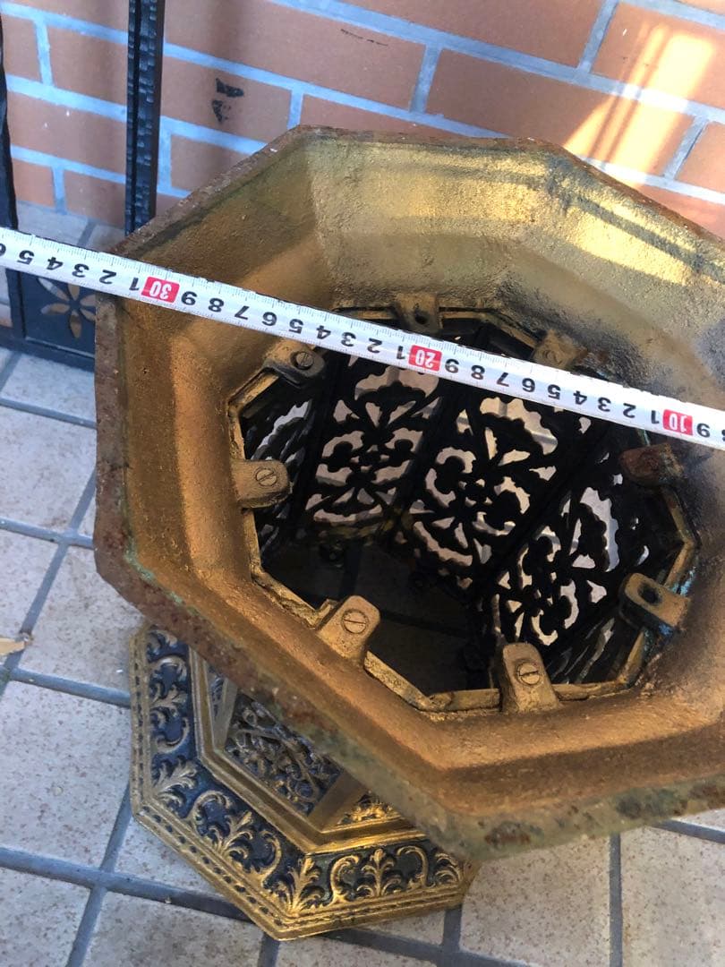 フラワースタンド　ヨーロピアン風　アンティーク調　ロココ調　コーヒーテーブル