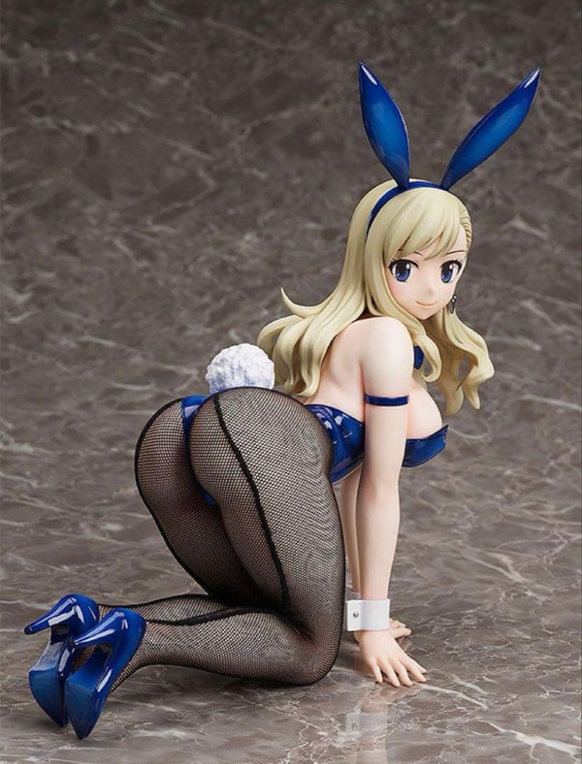 レベッカ　ブルーガーデン　バニー　フィギュア　フリーイング