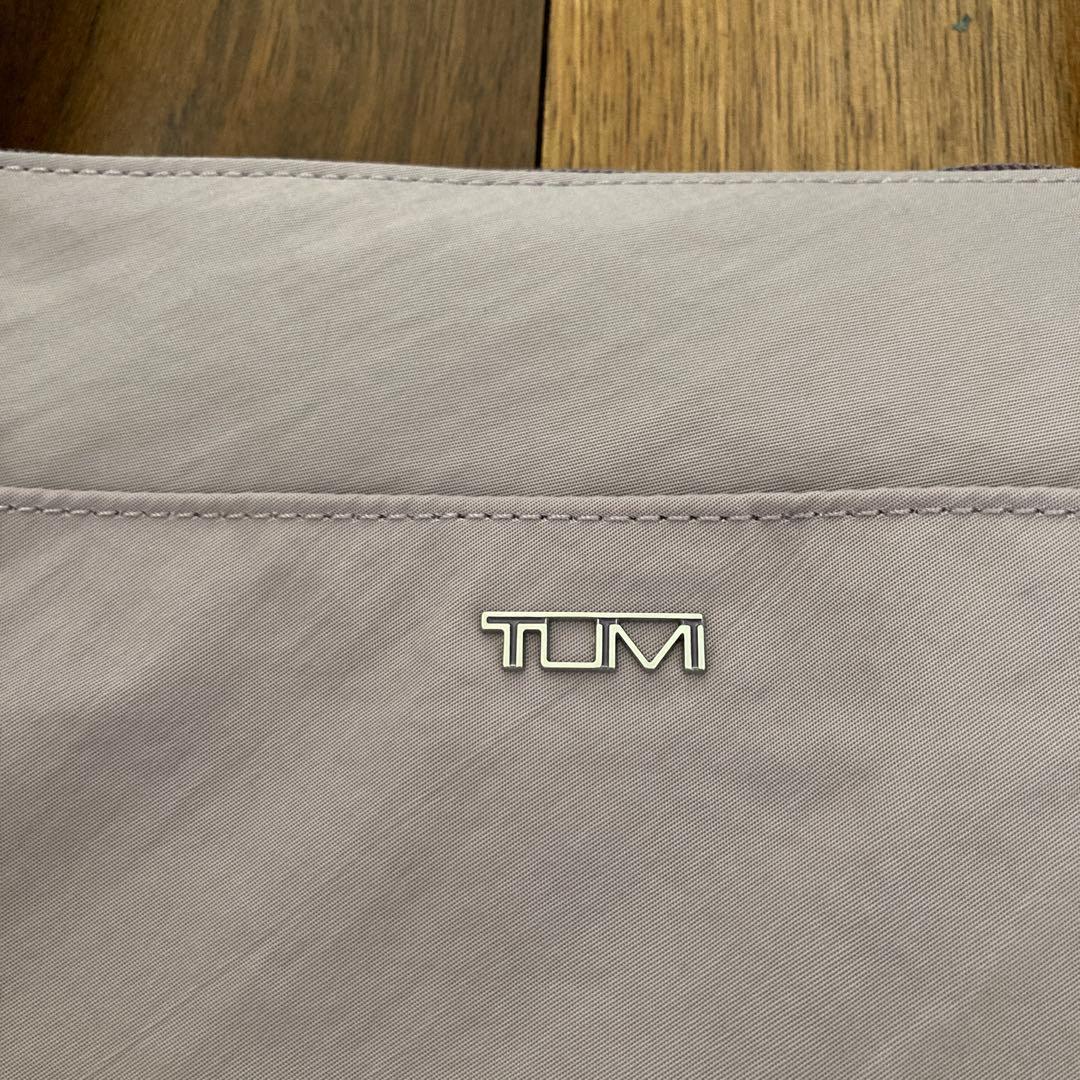 【新品未使用】TUMI 折りたたみバッグ ライトグレー