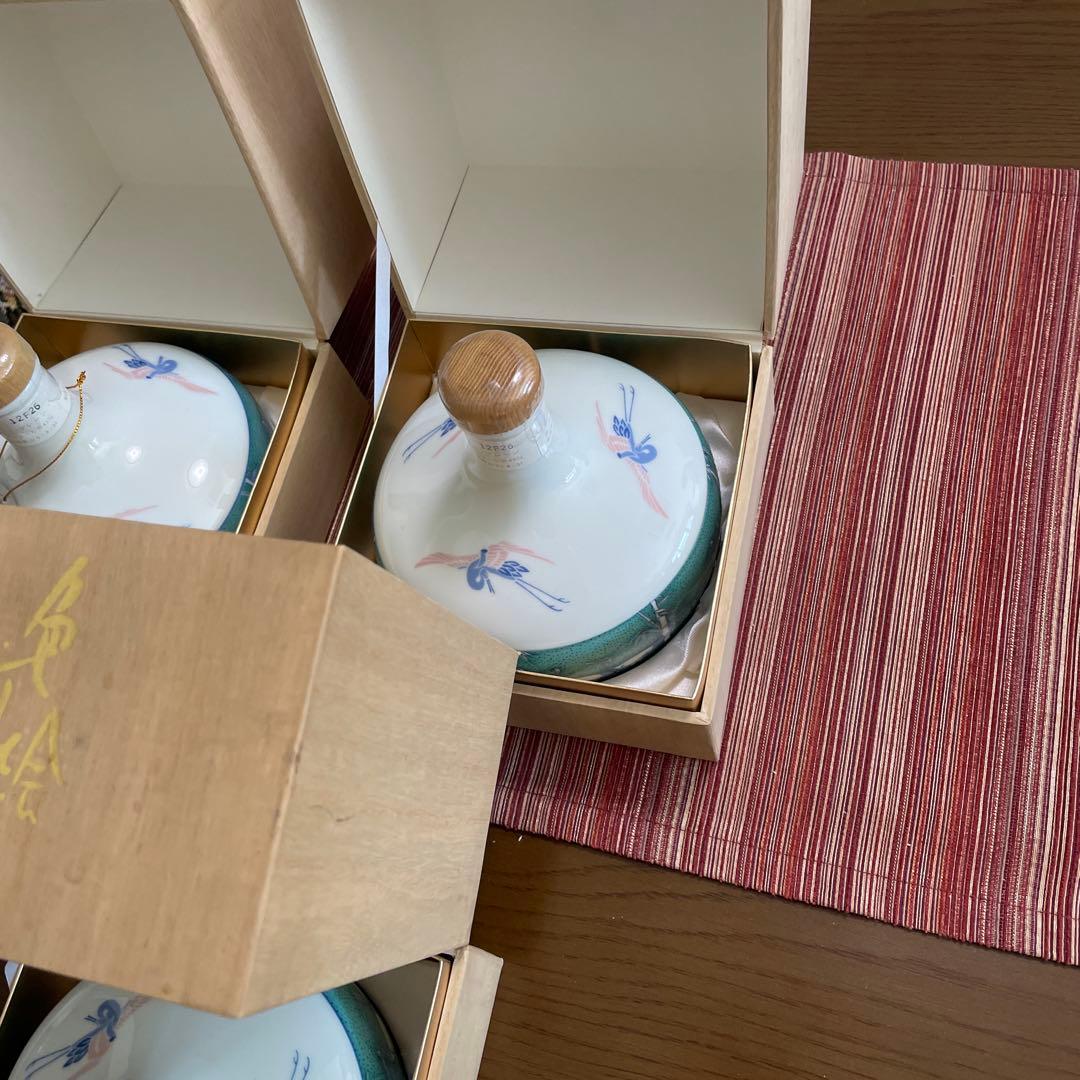 【未開栓】ニッカ　陶器　有田焼　色絵ボトル　ウイスキー　特級　ニッカウヰスキー