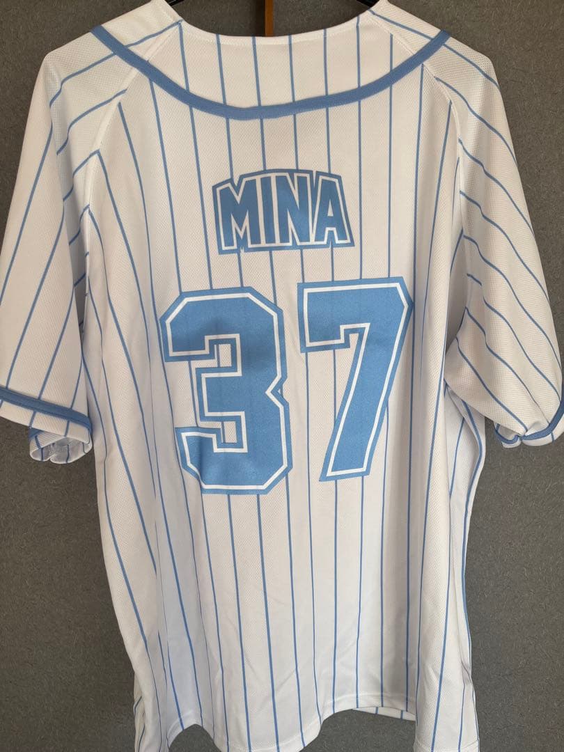 【トレカ付き】9ROUNDミナ　ユニフォーム