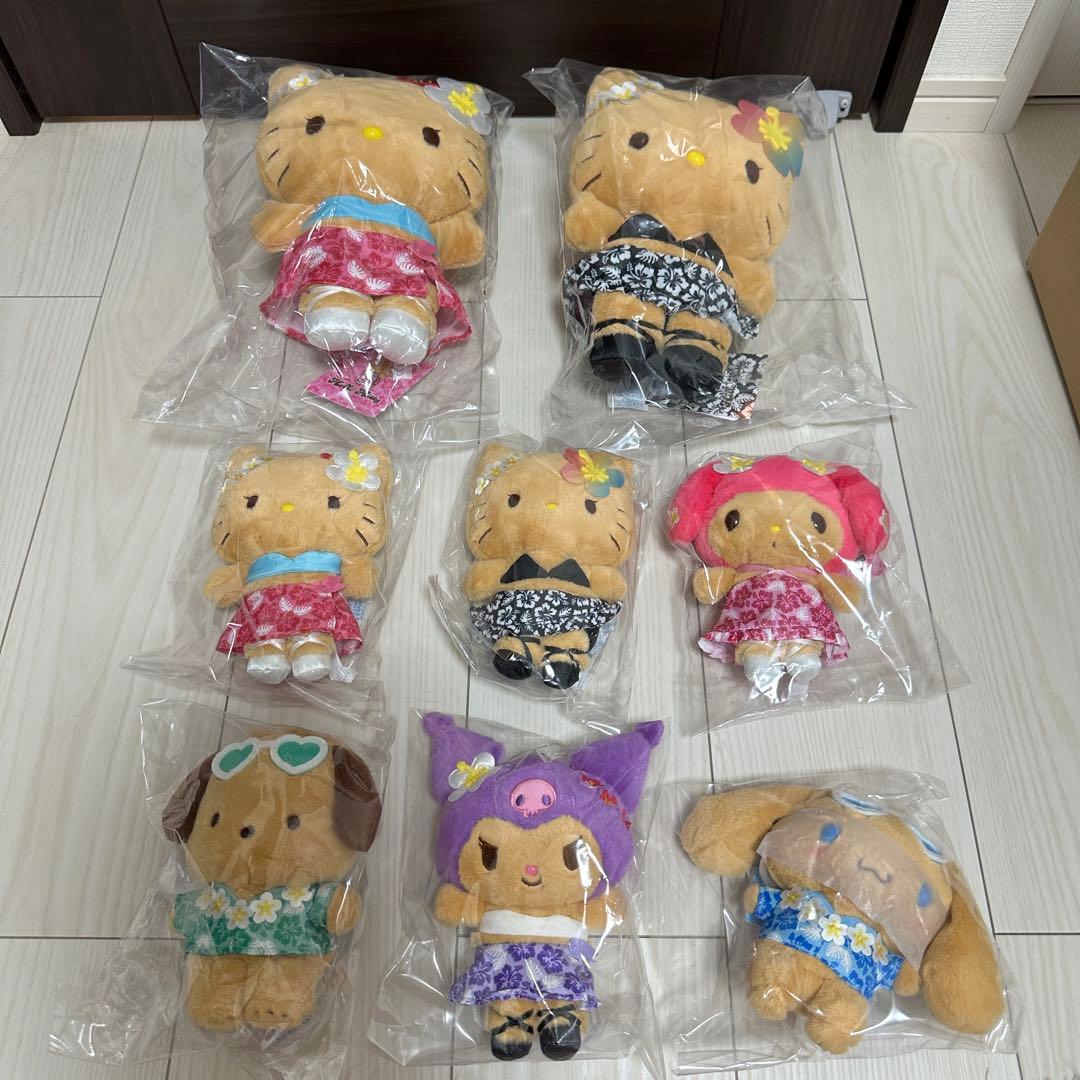 サンリオ日焼け　ぬいぐるみ とマスコット8体セット