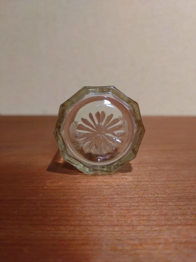 明治ガラス 型吹 10角 猪口