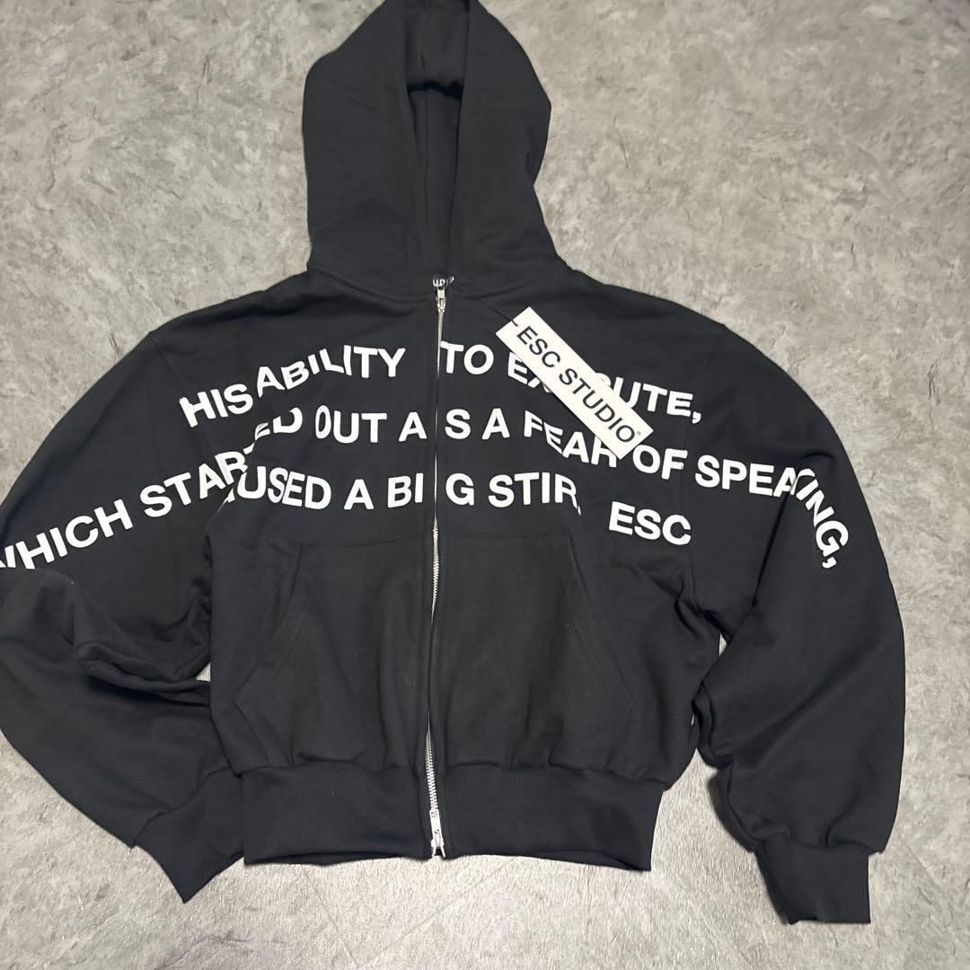 【ESC STUDIO】lettering hoodie zip-up
