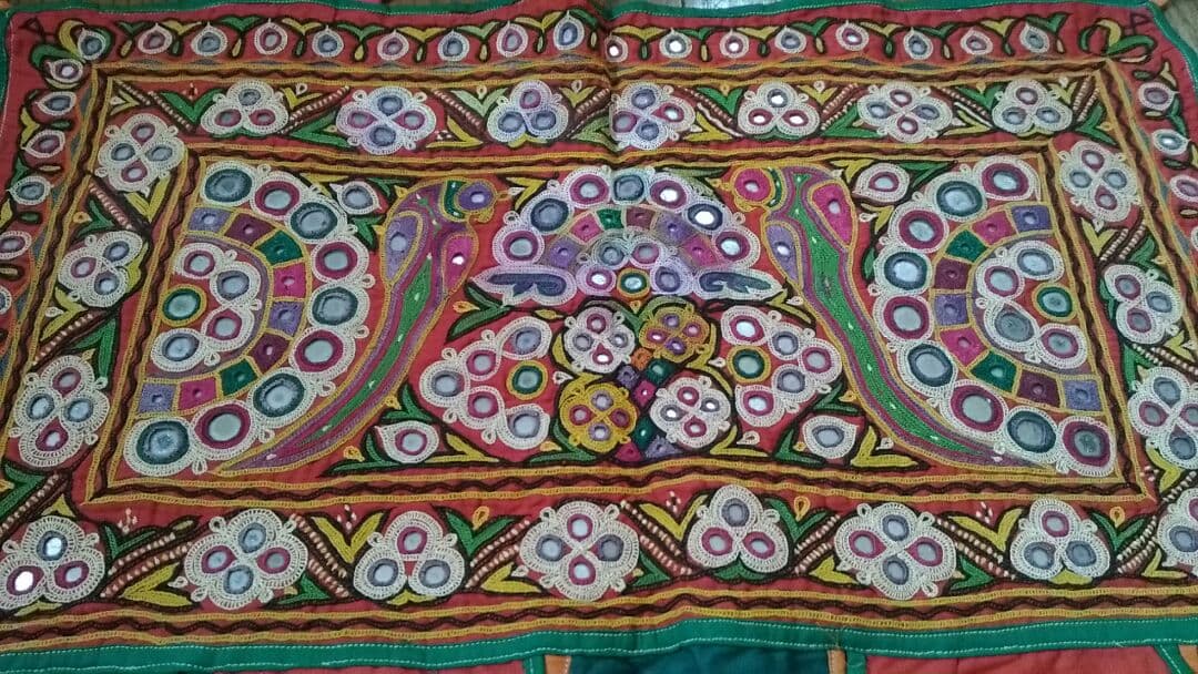 インドの壁掛け　アンティーク