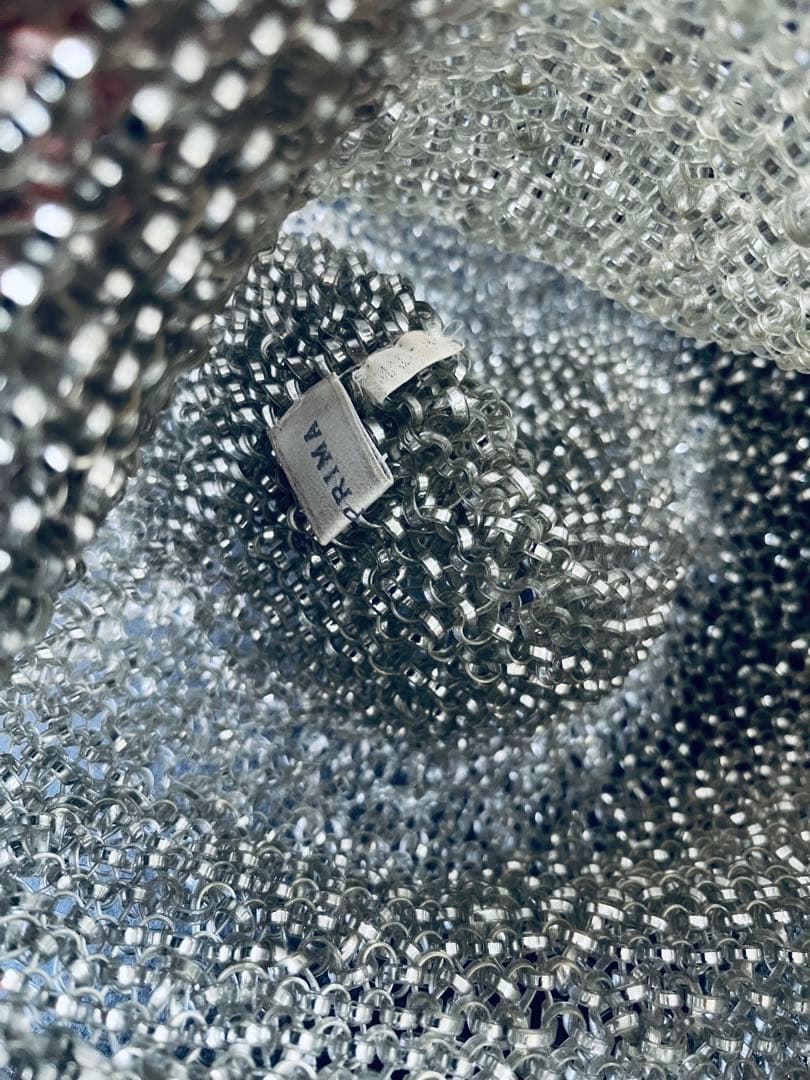 可愛いアクセ付きアンテプリマのシルバーバック