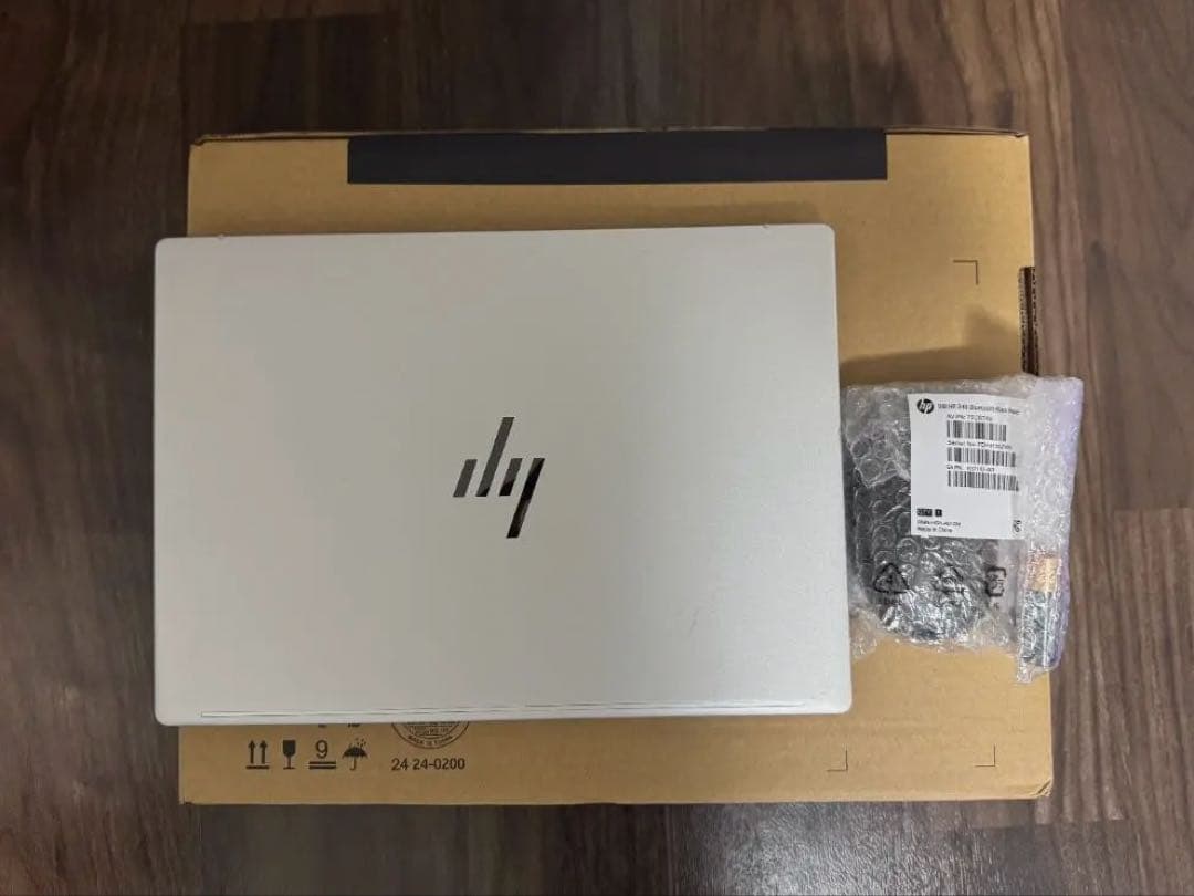 HP Pavilion Aero 13-bg Ryzen5（マウス付き）