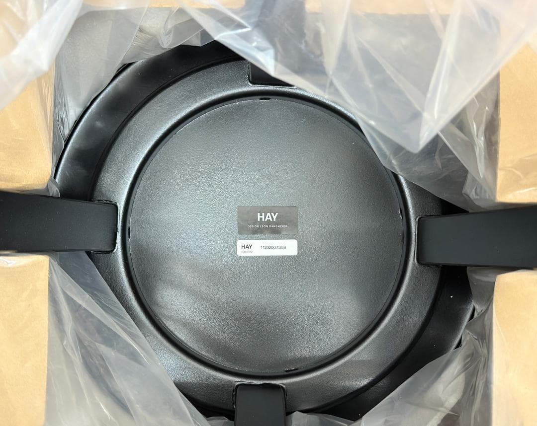 ラスト１点！新品未使用品■HAY■リボルバースツール　ロー　黒　高さ65 箱付