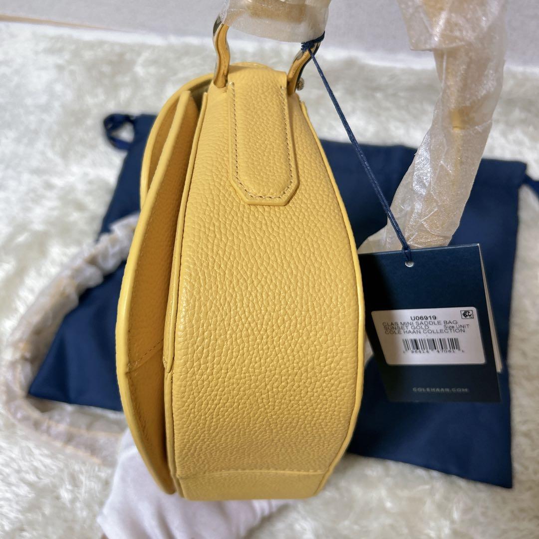 【新品】　タグ付き　コールハーン　ショルダーバッグ　黄色　牛革