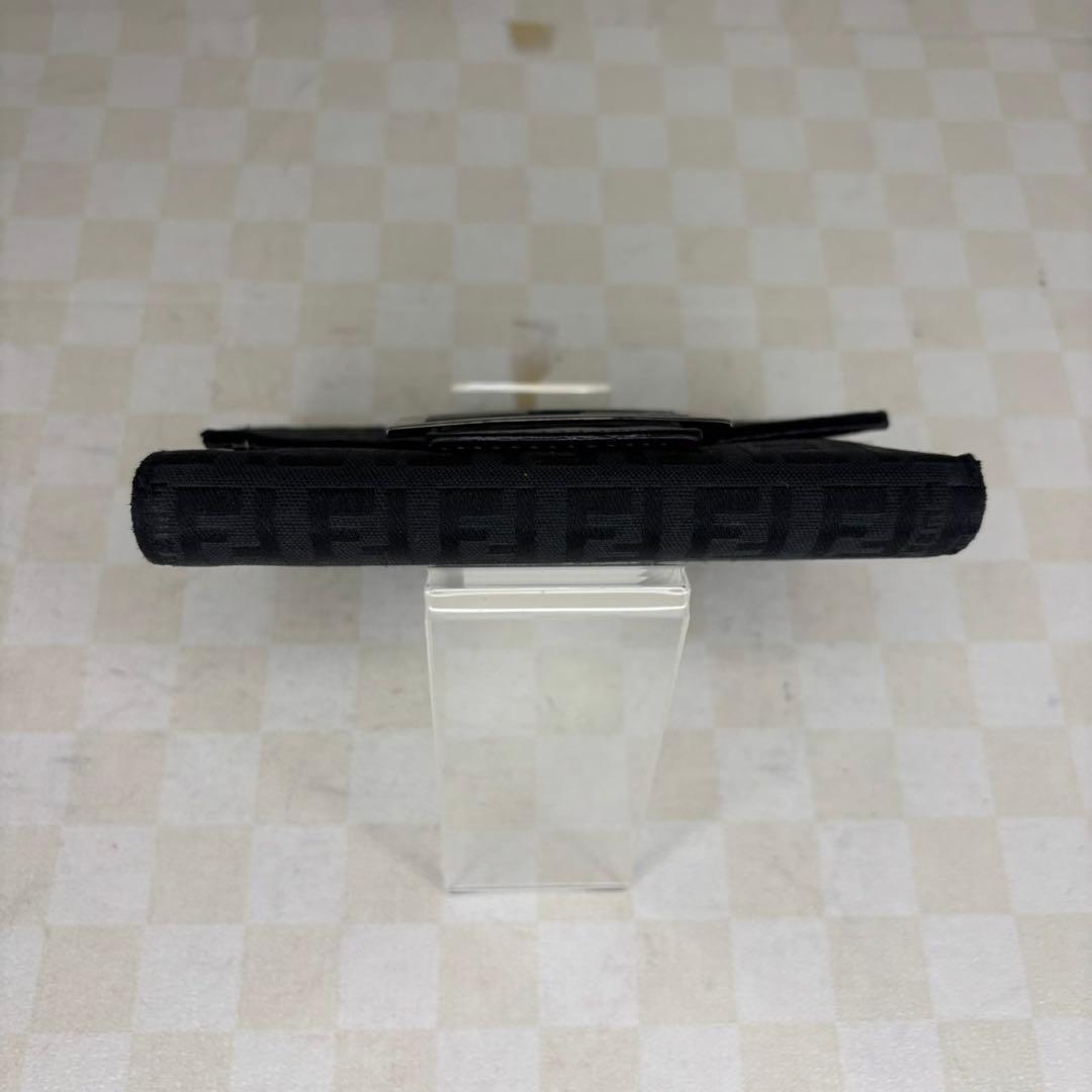 極美品　FENDI フェンディ　財布　二つ折り　M05