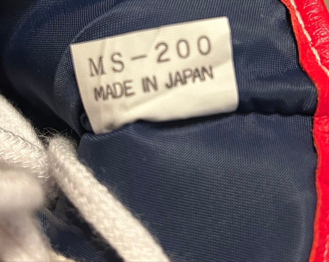 【極美品】winning　8oz　グローブ　レッド　正規品　MS-200