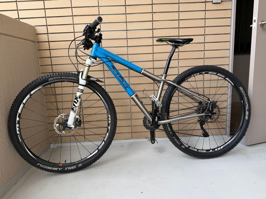 サルサ（Salsa）の El Mariachi Ti（チタン） マウンテンバイク