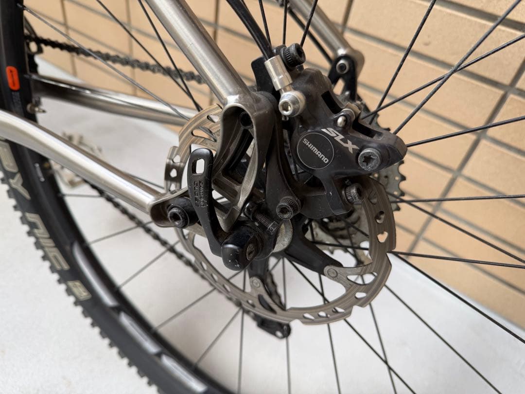 サルサ（Salsa）の El Mariachi Ti（チタン） マウンテンバイク