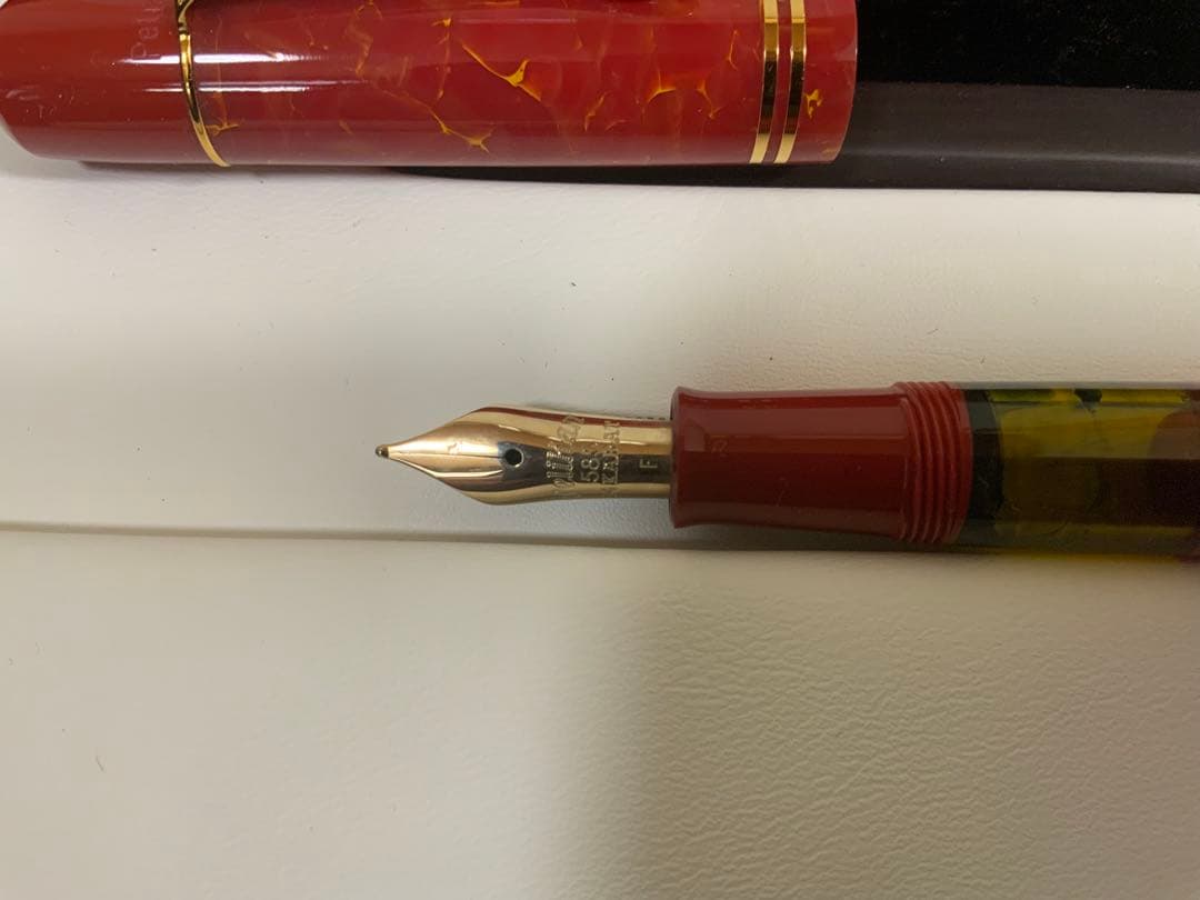 Pelikan 万年筆 限定 M101 ブライトレッド インク付き