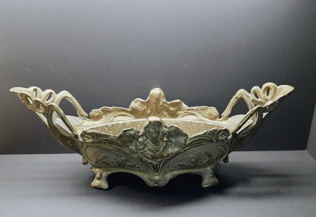 真鍮製アンティークジャルディニエール　アールヌーボーデザイン