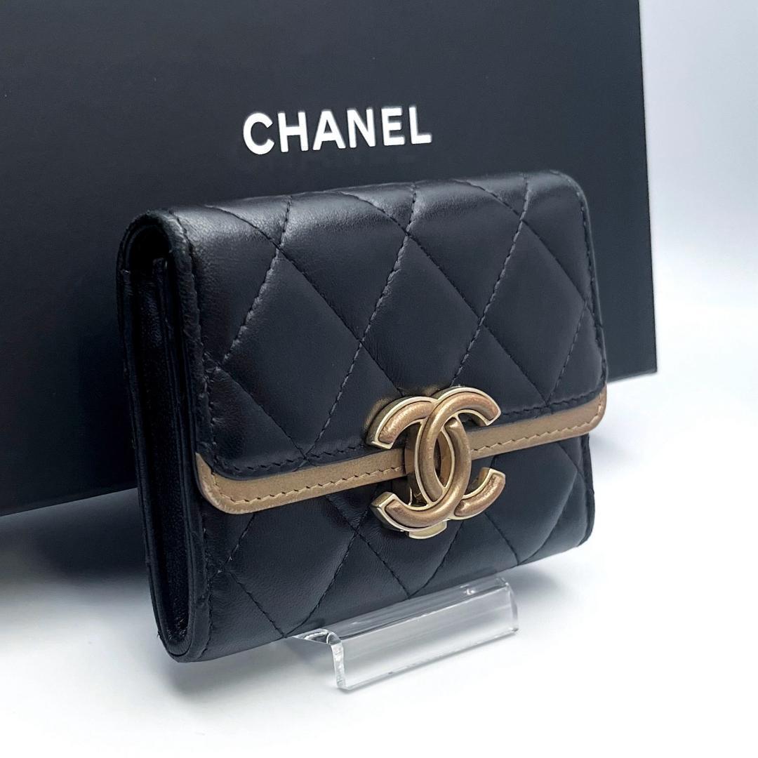 【新品未使用】シャネルラムスキン ココマーク ケース 正規品保証Z275.