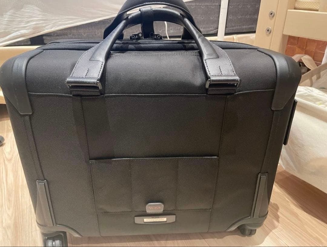 TUMI デラックス・4ウィール・ラップトップ・ケース・ブリーフ