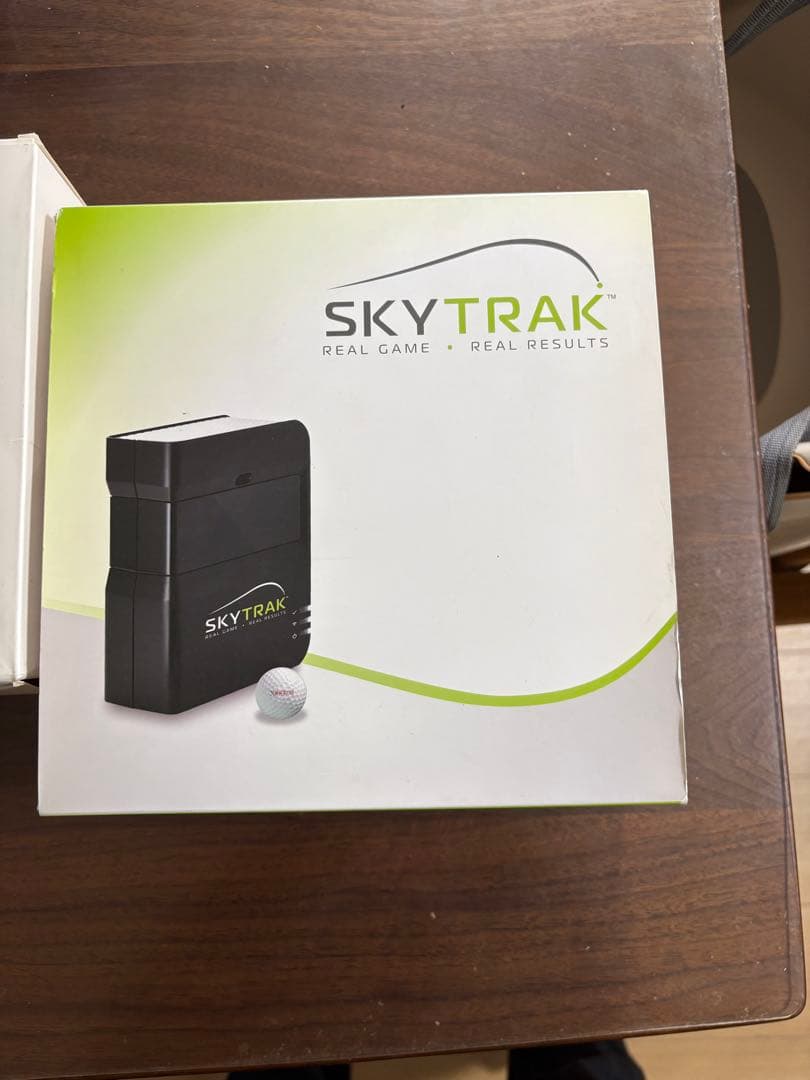 SkyTrak ゴルフ用距離計 箱付き