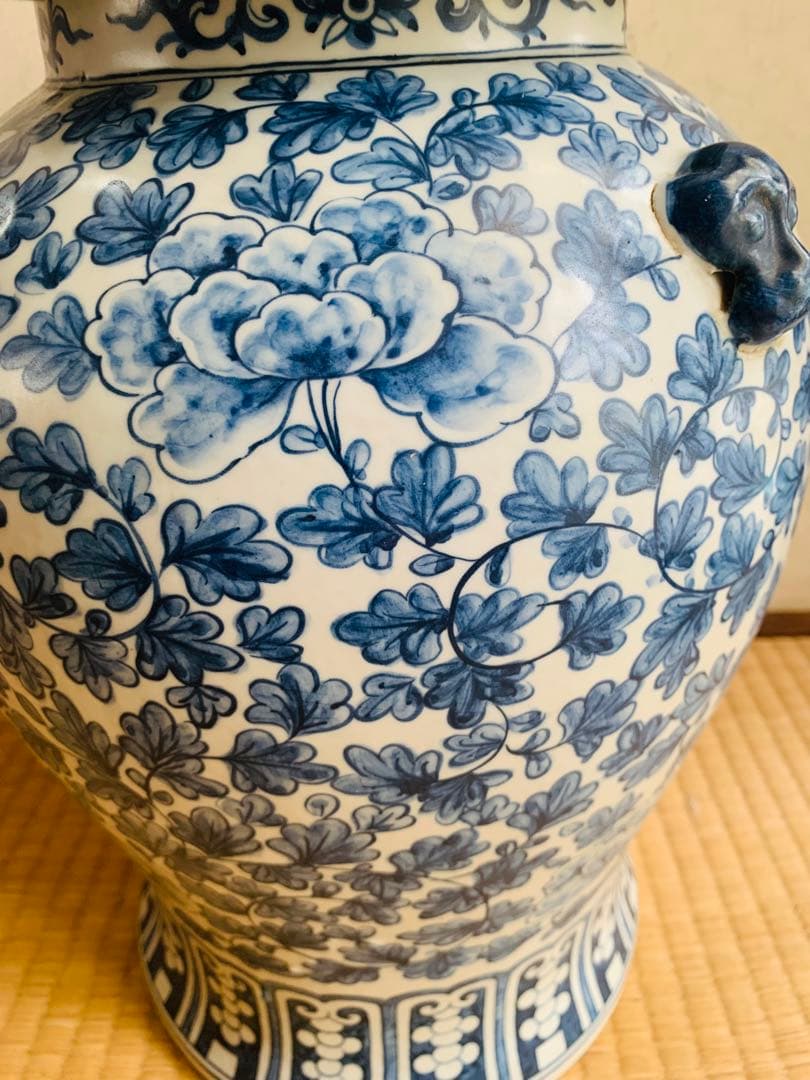 中国清時代染付大壺（銘があり)