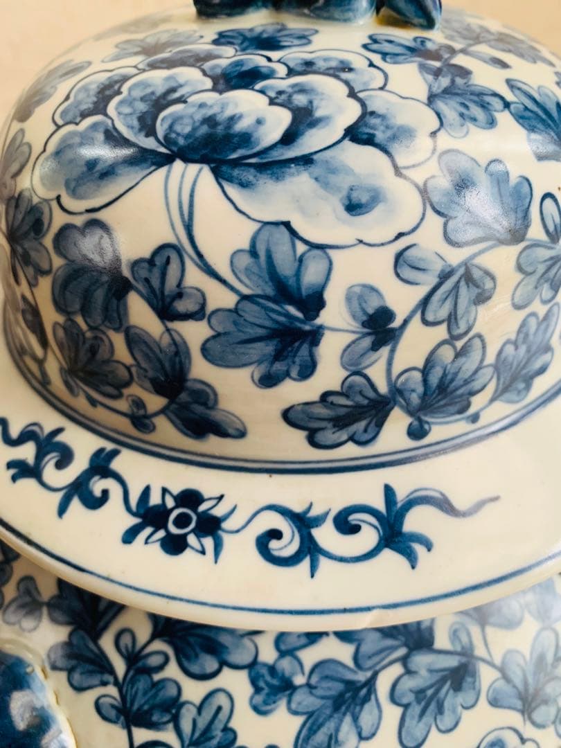 中国清時代染付大壺（銘があり)