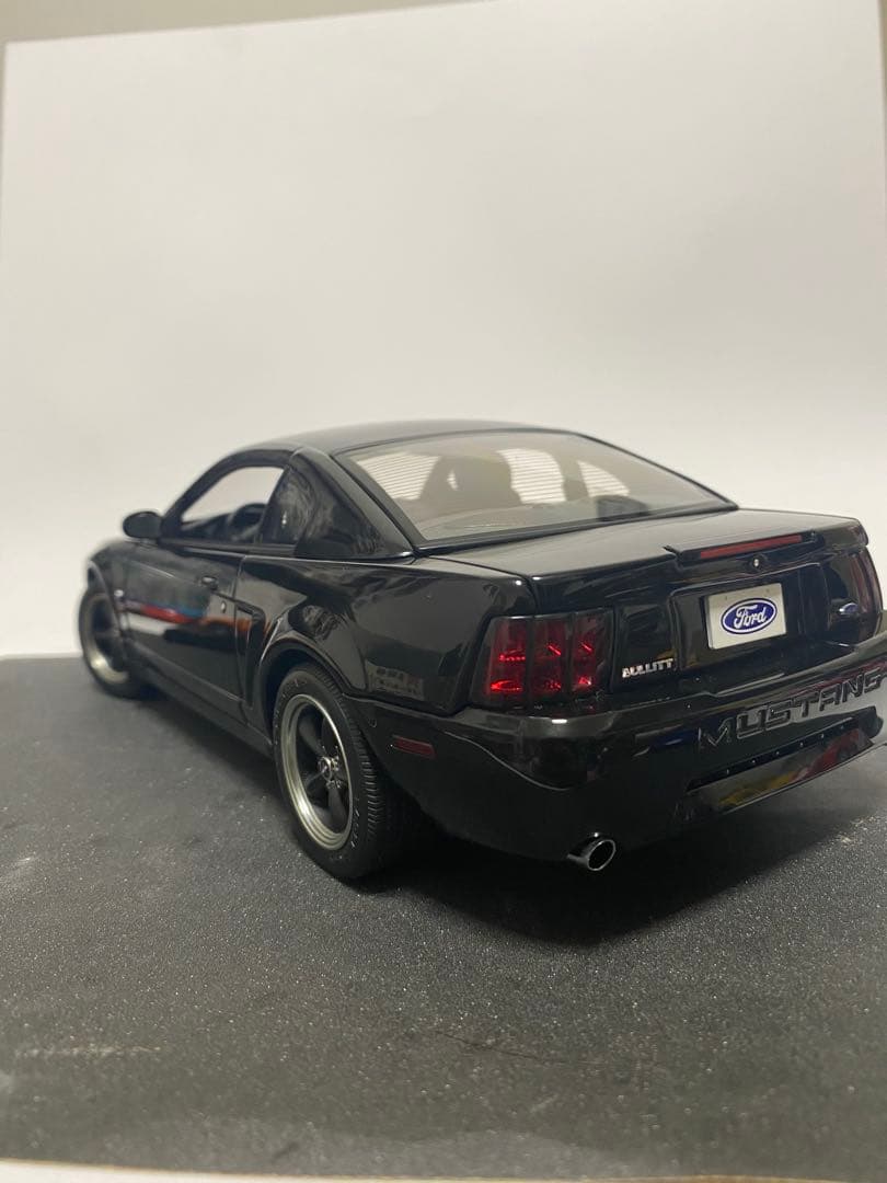 【希少】【BULLITT】オートアート フォード マスタング 1/18 黒