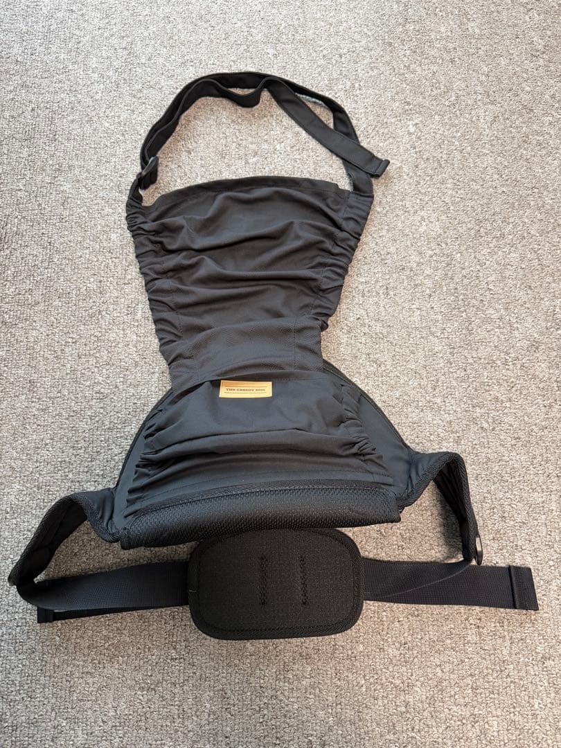 【飛び出し防止カバーが特別カラー】THE GREEDY DOG ヒップシート