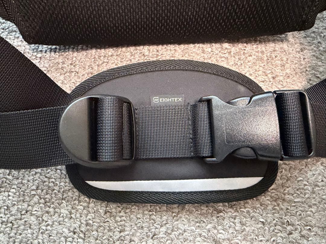 【飛び出し防止カバーが特別カラー】THE GREEDY DOG ヒップシート