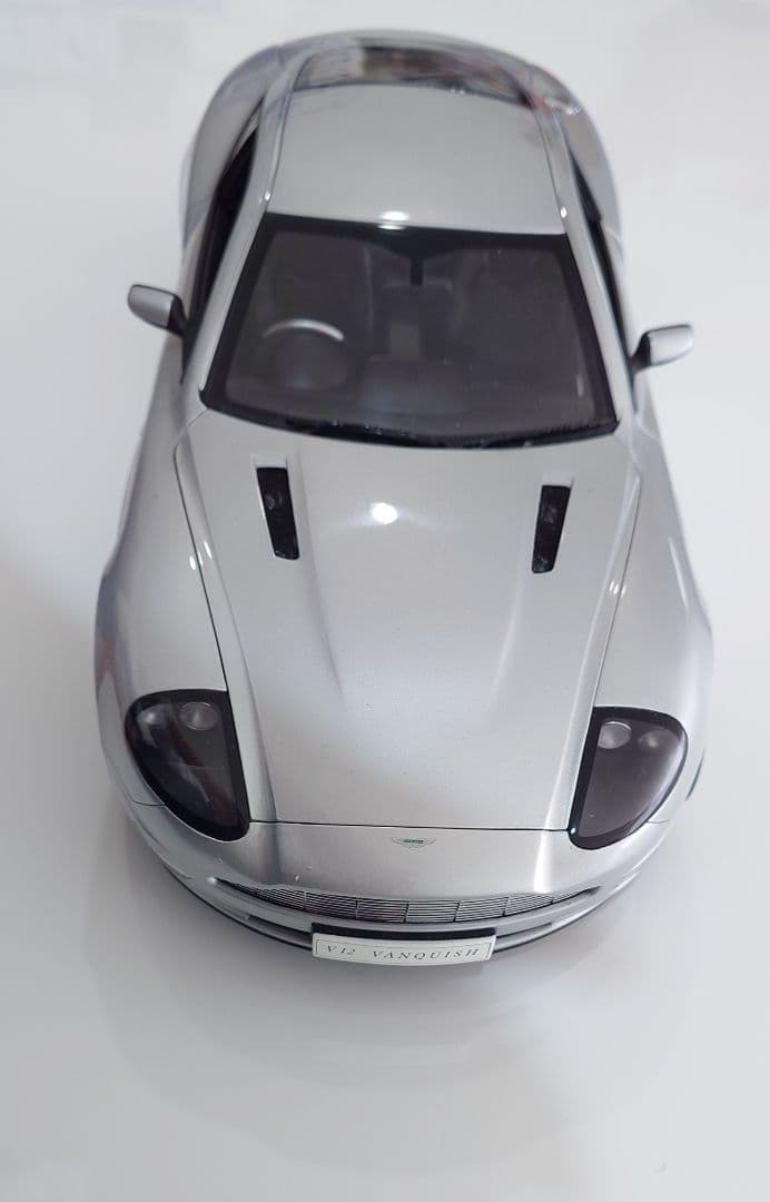 Aston Martin Vanquish V12 1/12【京商】