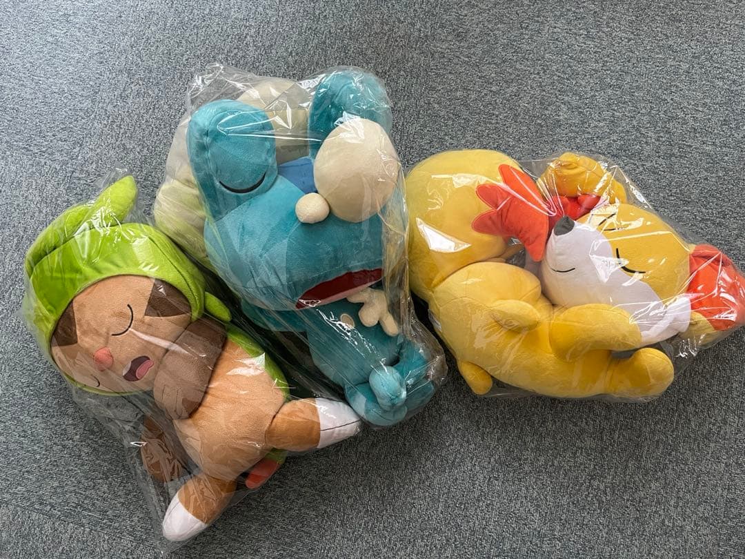 即購入可　2015 初夢　ポケセン　ぬいぐるみ　ケロマツ　フォッコ　ハリマロン