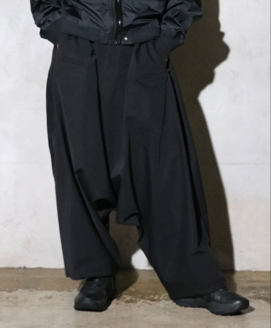 最安値 Acronym P58-DS black size S