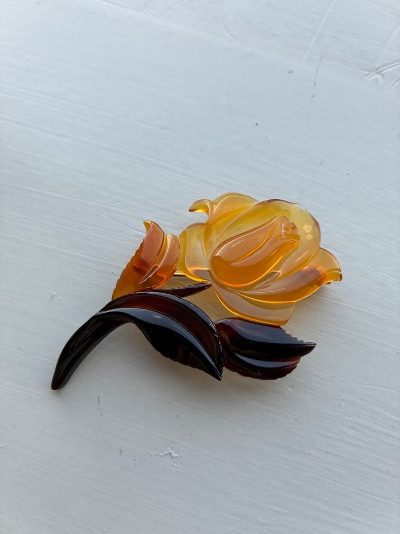 本鼈甲 ブローチ 花