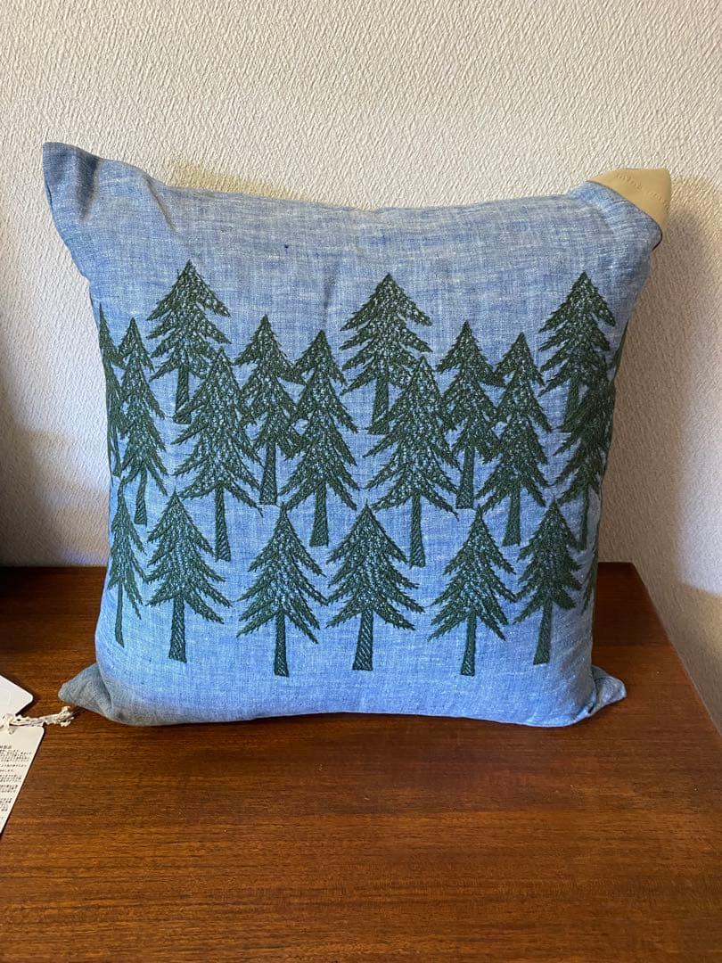 ミナペルホネン 伊勢丹　land theater クッション