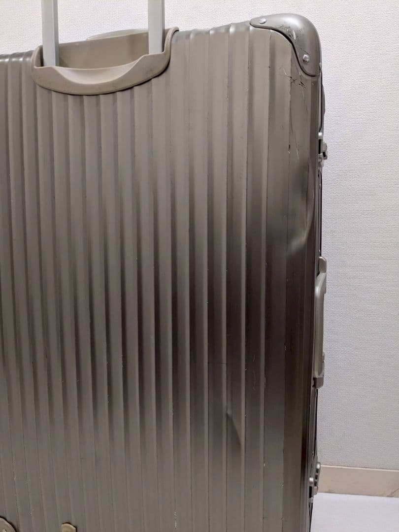 リモワ トパーズ チタニウム シャンパンゴールド TOPAS 98L 4輪