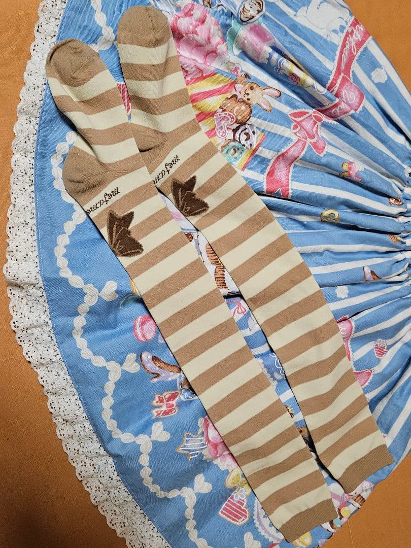 メタモルフォーゼ　スカートソックス　Patissiere Dream