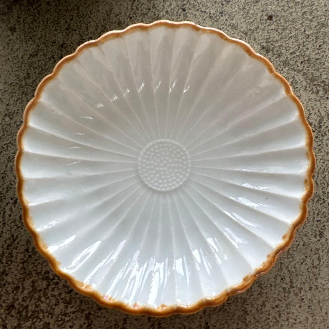 古伊万里　白磁　江戸後期　菊　豆皿